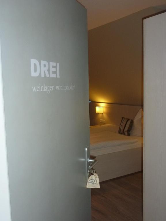 Weingut Gaestehaus Weigand Iphofen Habitación foto